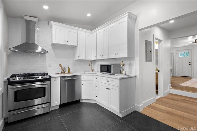360 Western Highway 3, Tappan, NY 10983