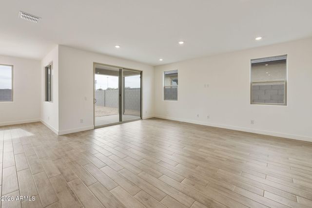 19015 W ROSE Lane, Waddell, AZ 85355