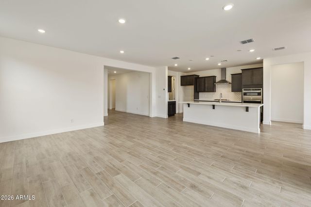 19015 W ROSE Lane, Waddell, AZ 85355