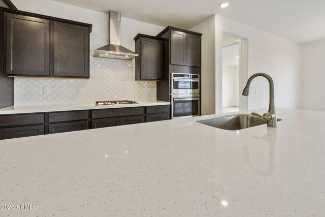 19015 W ROSE Lane, Waddell, AZ 85355