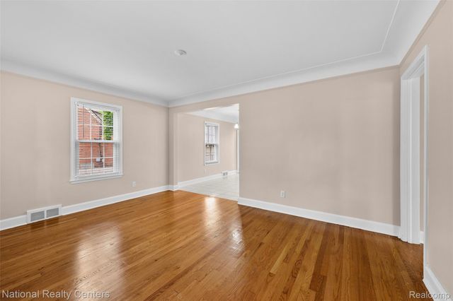 9924 Arden Street, Livonia, MI 48150