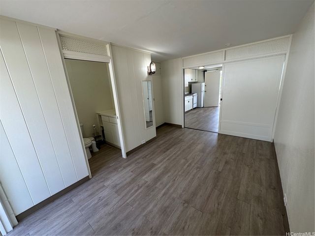 1526 Thurston Avenue 5, Honolulu, HI 96822