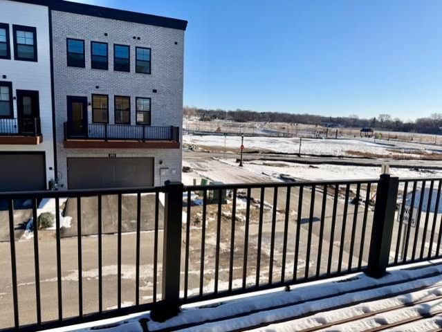 906 Woodlawn Avenue I, Saint Paul, MN 55116