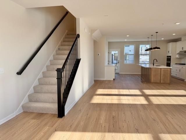 906 Woodlawn Avenue I, Saint Paul, MN 55116