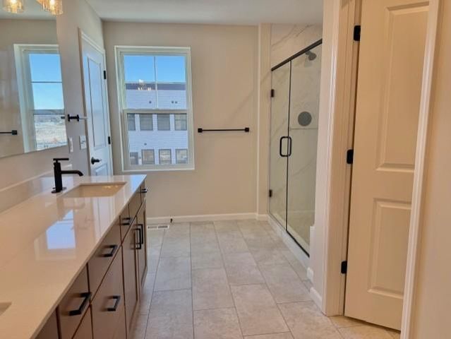 906 Woodlawn Avenue I, Saint Paul, MN 55116