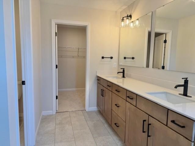 906 Woodlawn Avenue I, Saint Paul, MN 55116