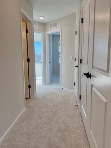 906 Woodlawn Avenue I, Saint Paul, MN 55116