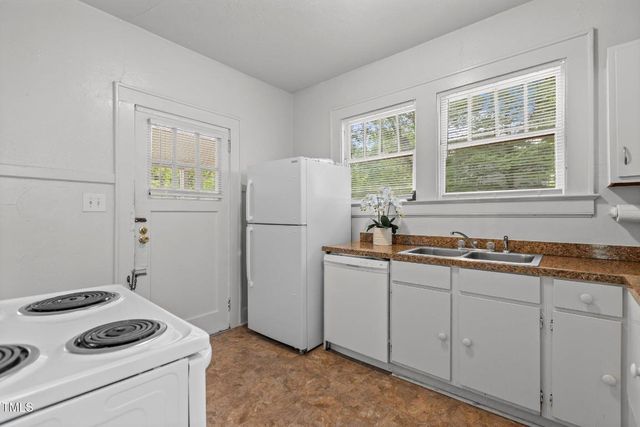 803 W Club Boulevard, Durham, NC 27701