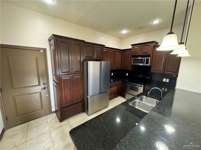 812 S 6th Street S 4, Mcallen, TX 78501