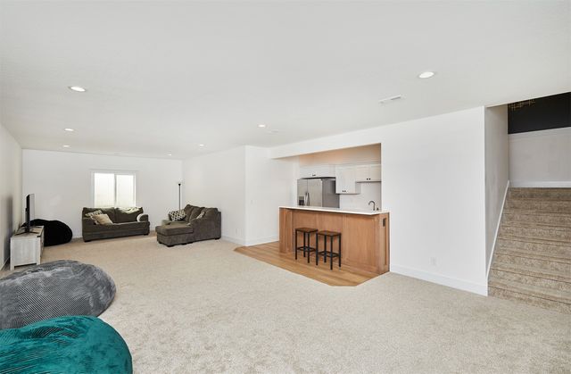 1602 NW Benjamin Drive, Ankeny, IA 50023