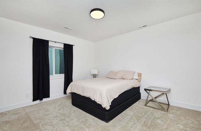 1602 NW Benjamin Drive, Ankeny, IA 50023