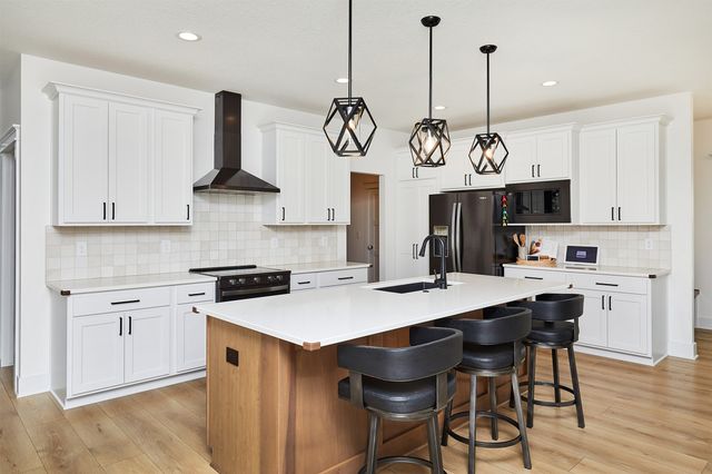 1602 NW Benjamin Drive, Ankeny, IA 50023