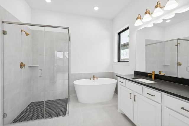 12222 Grassy Bend Drive, Mont Belvieu, TX 77523