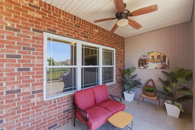 3131 Robinwood Dr, Murfreesboro, TN 37128
