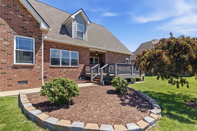 3131 Robinwood Dr, Murfreesboro, TN 37128