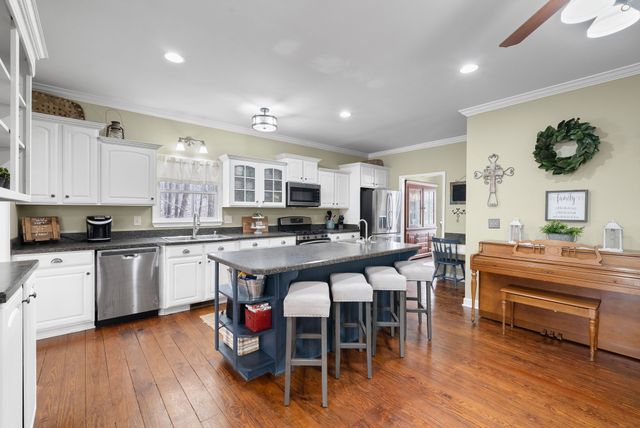 4313 Hargrove Marable Rd, Palmyra, TN 37142