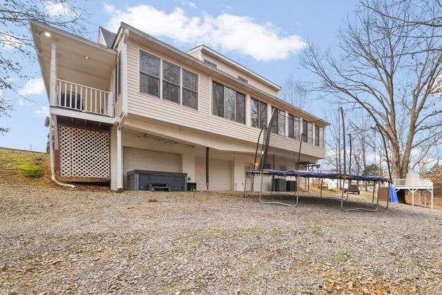 4313 Hargrove Marable Rd, Palmyra, TN 37142