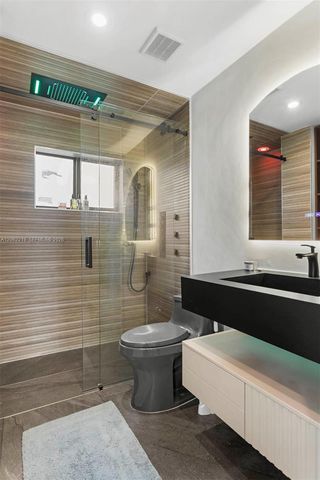 171 NW 47th St, Miami, FL 33127