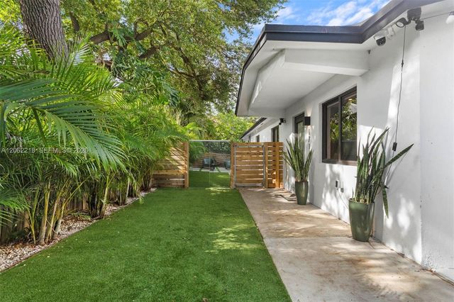171 NW 47th St, Miami, FL 33127