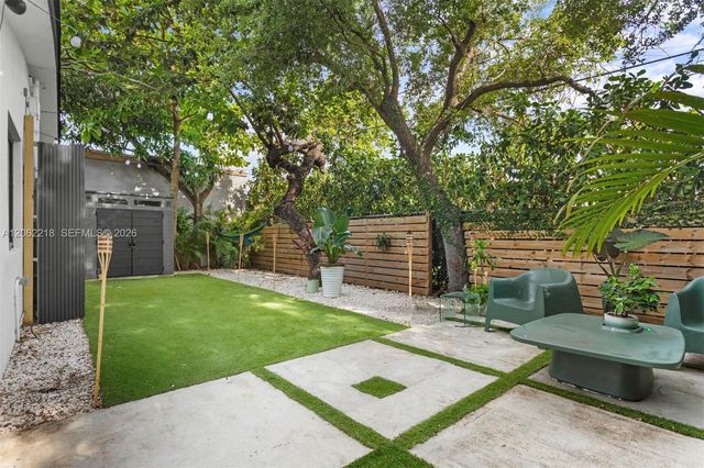 171 NW 47th St, Miami, FL 33127