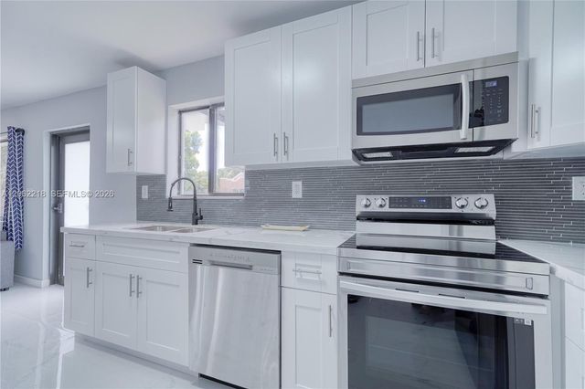 171 NW 47th St, Miami, FL 33127