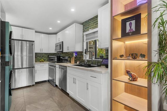 171 NW 47th St, Miami, FL 33127
