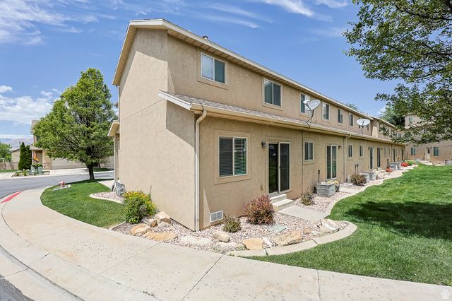 1944 N HOLLOW CT, Lehi, UT 84043