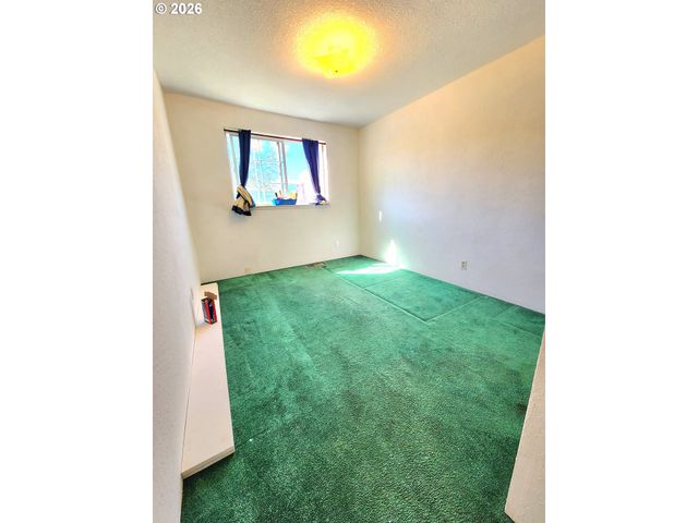 274 GEORGINNA Dr, Roseburg, OR 97471