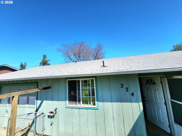 274 GEORGINNA Dr, Roseburg, OR 97471