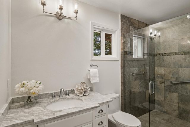 12882 Viscaino Road, Los Altos Hills, CA 94022