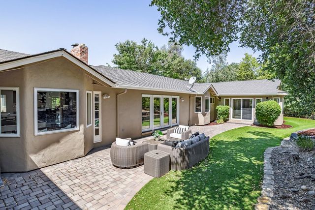 12882 Viscaino Road, Los Altos Hills, CA 94022