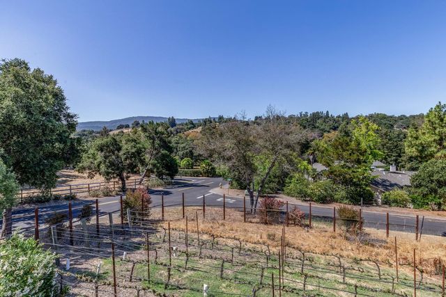 12882 Viscaino Road, Los Altos Hills, CA 94022