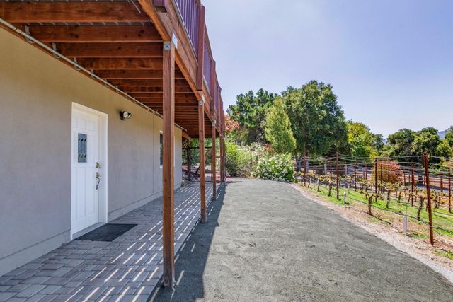 12882 Viscaino Road, Los Altos Hills, CA 94022