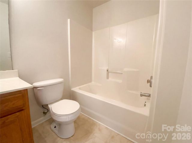 5220 Glenlea Walk Lane, Charlotte, NC 28216