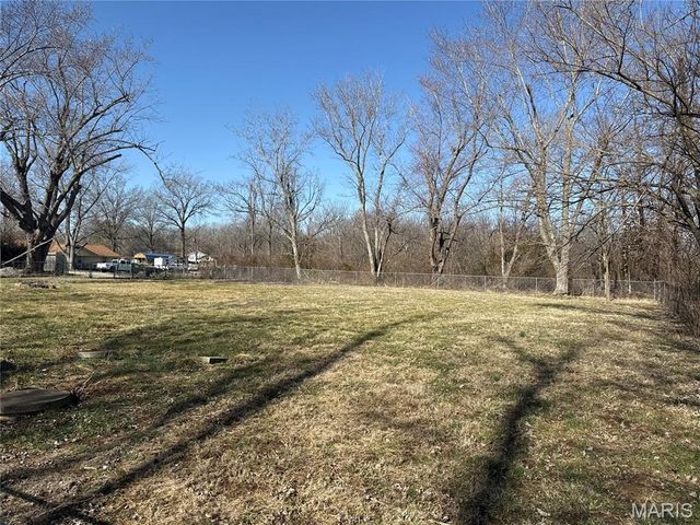 2654 Third Street, Farmington, MO 63637