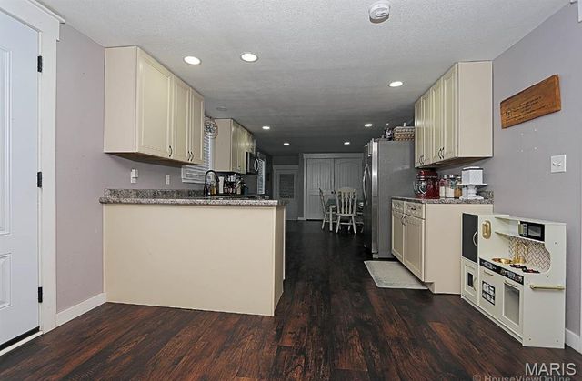 2654 Third Street, Farmington, MO 63637