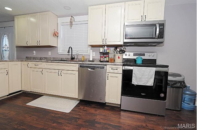 2654 Third Street, Farmington, MO 63637