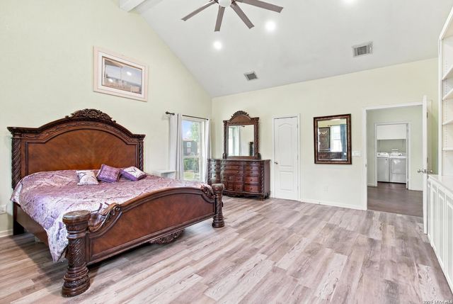 15646 Bexar Bowling, Marion, TX 78124