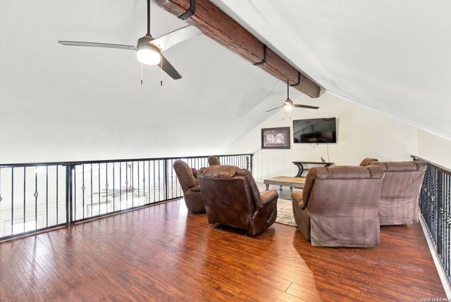 15646 Bexar Bowling, Marion, TX 78124