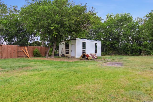 15646 Bexar Bowling, Marion, TX 78124