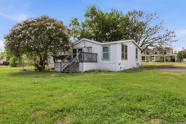 15646 Bexar Bowling, Marion, TX 78124
