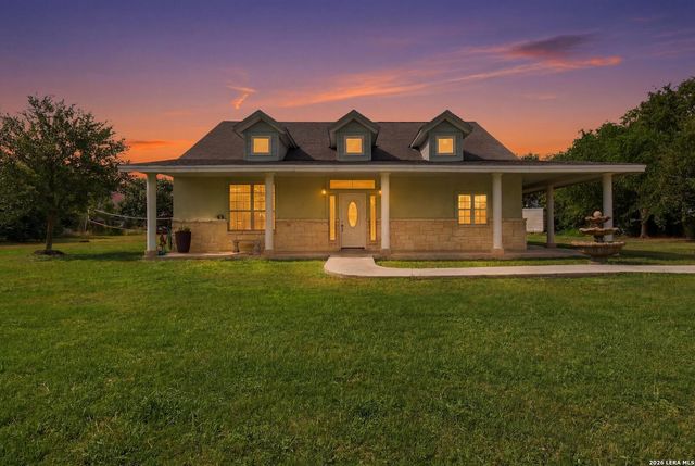 15646 Bexar Bowling, Marion, TX 78124