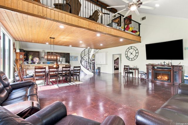 15646 Bexar Bowling, Marion, TX 78124