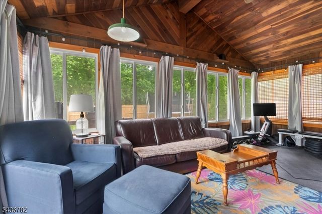 21 Carteret St, West Milford Twp., NJ 07480