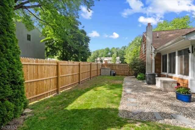 21 Carteret St, West Milford Twp., NJ 07480