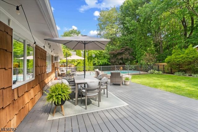 21 Carteret St, West Milford Twp., NJ 07480
