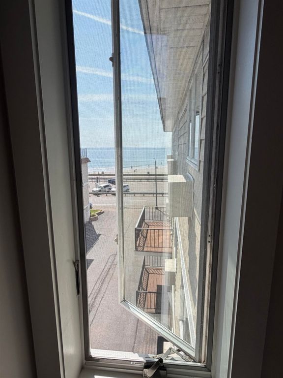 Image 21 of property listing at 407 Ocean Blvd Unit B10, Hampton, NH 03842