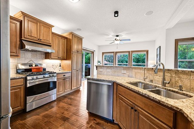 N25W27171 Orchard LANE, Pewaukee, WI 53072