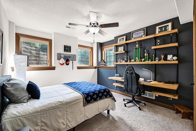N25W27171 Orchard LANE, Pewaukee, WI 53072