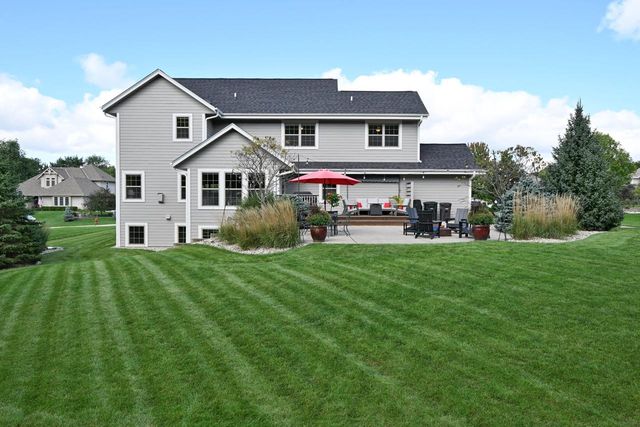 N25W27171 Orchard LANE, Pewaukee, WI 53072